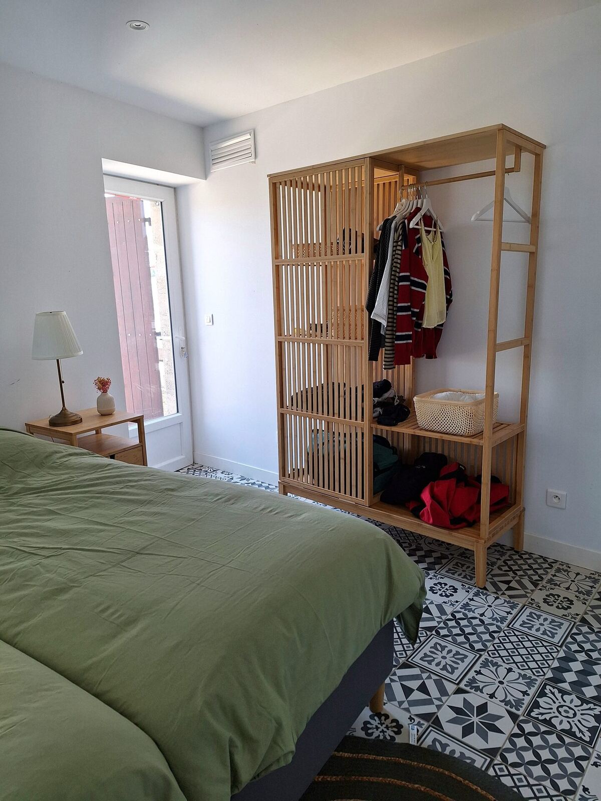 Chambre Olivier, penderie